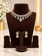 Patel Necklace