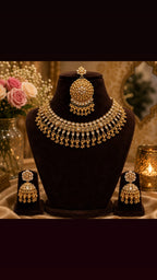 Temple Choker Set